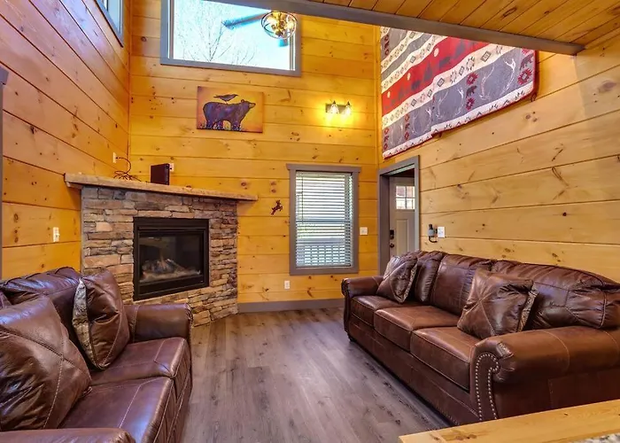 Dancing Bear Cabin- Relax & Enjoy!