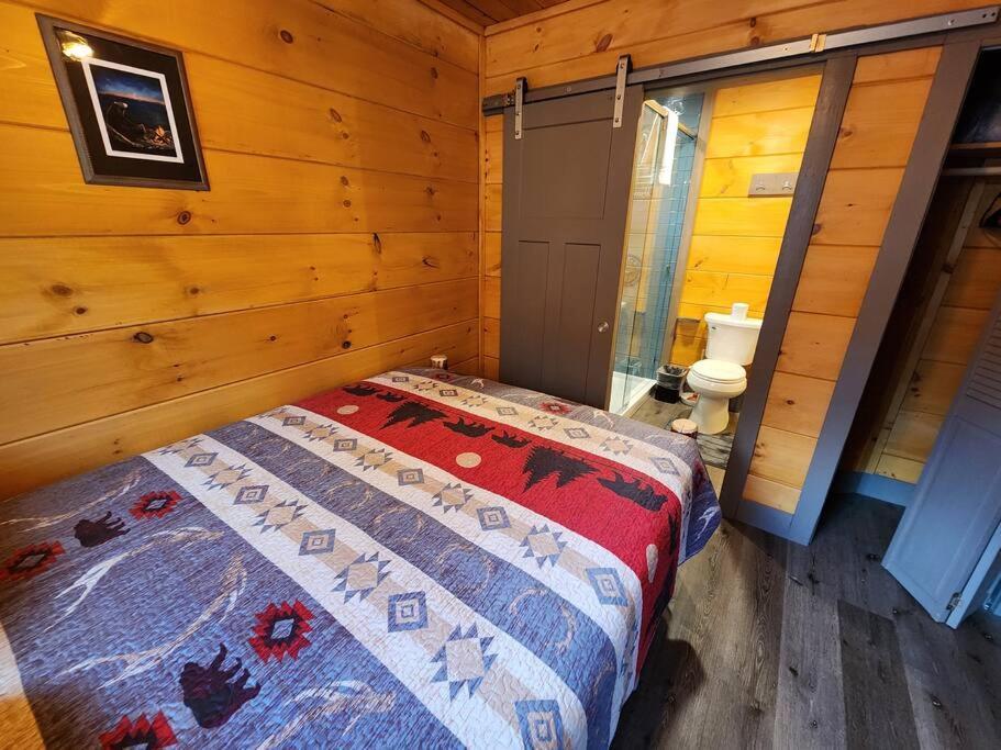 Dancing Bear Cabin- Relax & Enjoy! Sevierville