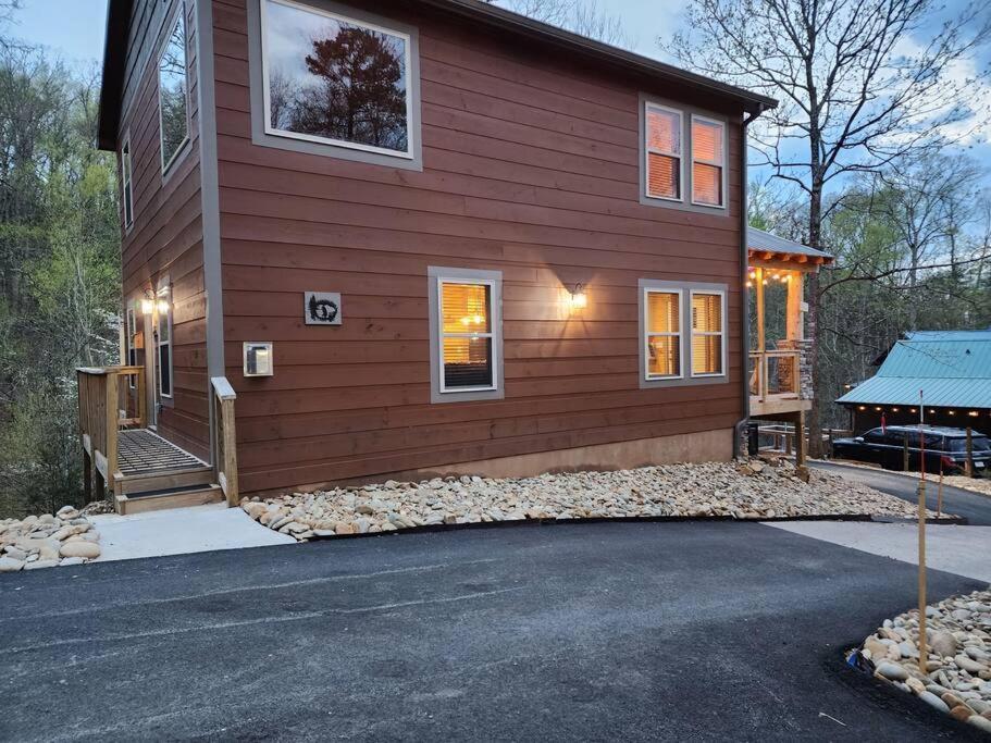 Holiday home Dancing Bear Cabin- Relax & Enjoy! Sevierville