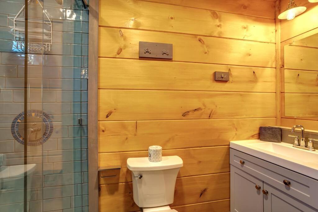 Dancing Bear Cabin- Relax & Enjoy!