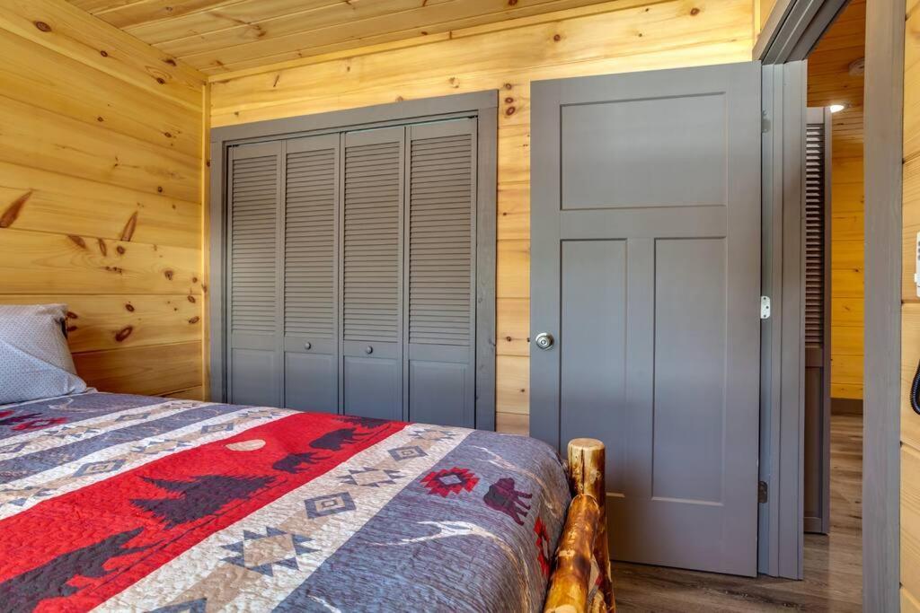 Holiday home Dancing Bear Cabin- Relax & Enjoy! Sevierville