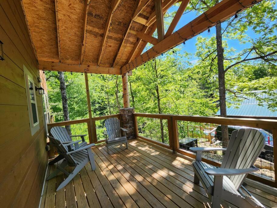 Dancing Bear Cabin- Relax & Enjoy! Holiday home Sevierville